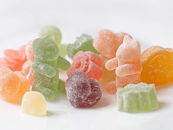 The Benefits and Risks of Melatonin Gummies for Sleep